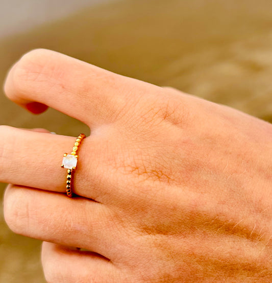 Luna  |  Mondstein Ring  |  925 Silber vergoldet