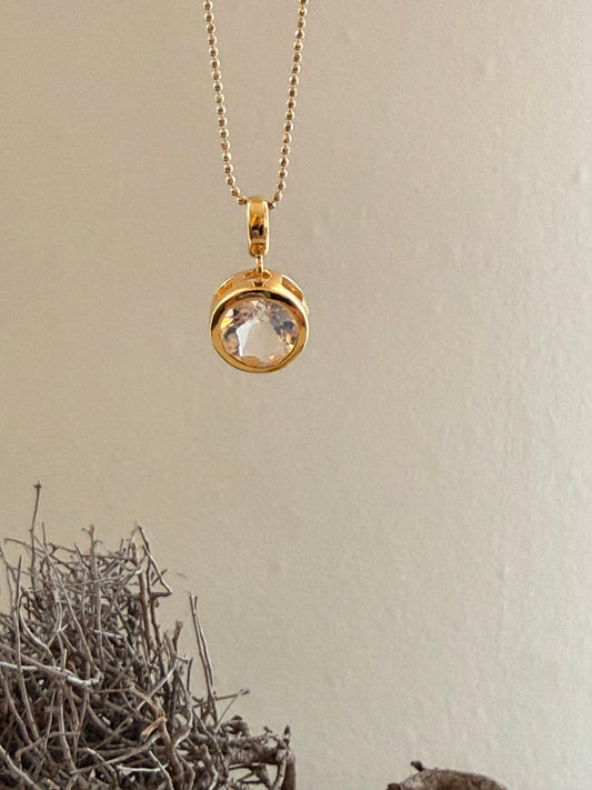 VELA – Facettierte Edelsteinanhänger