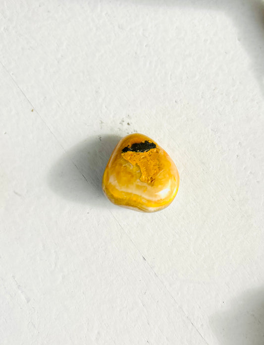 Bumblebee Stein – gebohrt (ca. 3 cm)