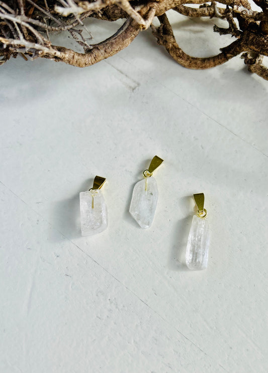 Danburit Anhänger | Öse Gold