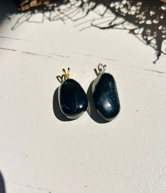 Schwarzer Sterrn-Diopsid Anhänger