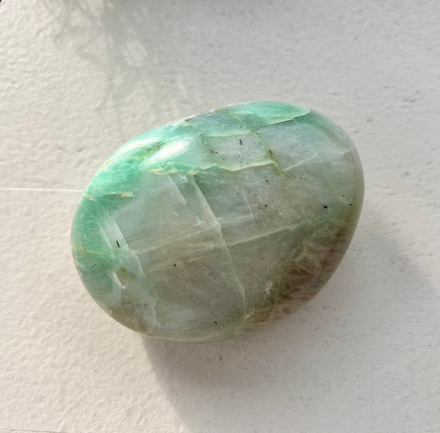 Garnierit | Grüner Mondstein Seifenstein