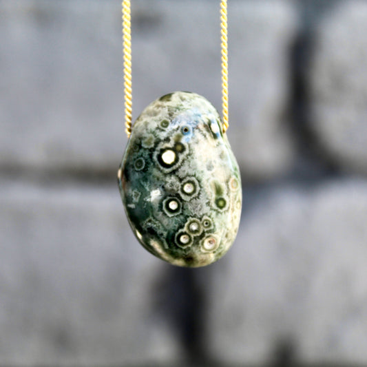 Ozean Jaspis -  Anhänger Trommelstein gebohrt