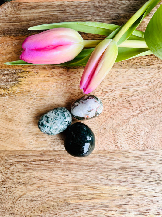 Moosachat Trommelstein