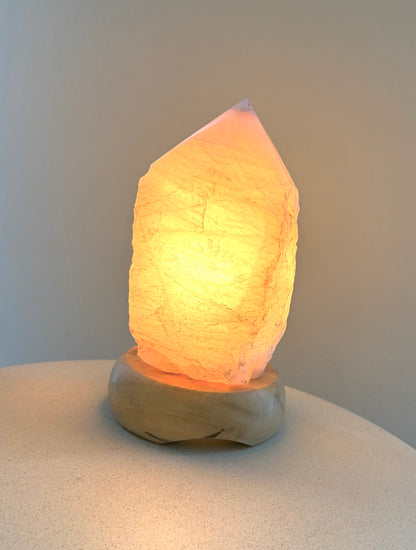 Kristalllampe aus Amethyst, Rosenquarz oder Bergkristall – natürliche Edelstein-Lampe
