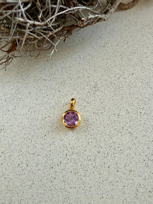 VELA – Facettierte Edelsteinanhänger