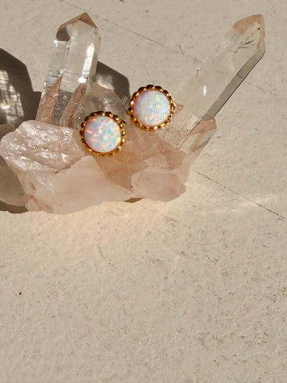 Queen Muse – Opal Ohrstecker