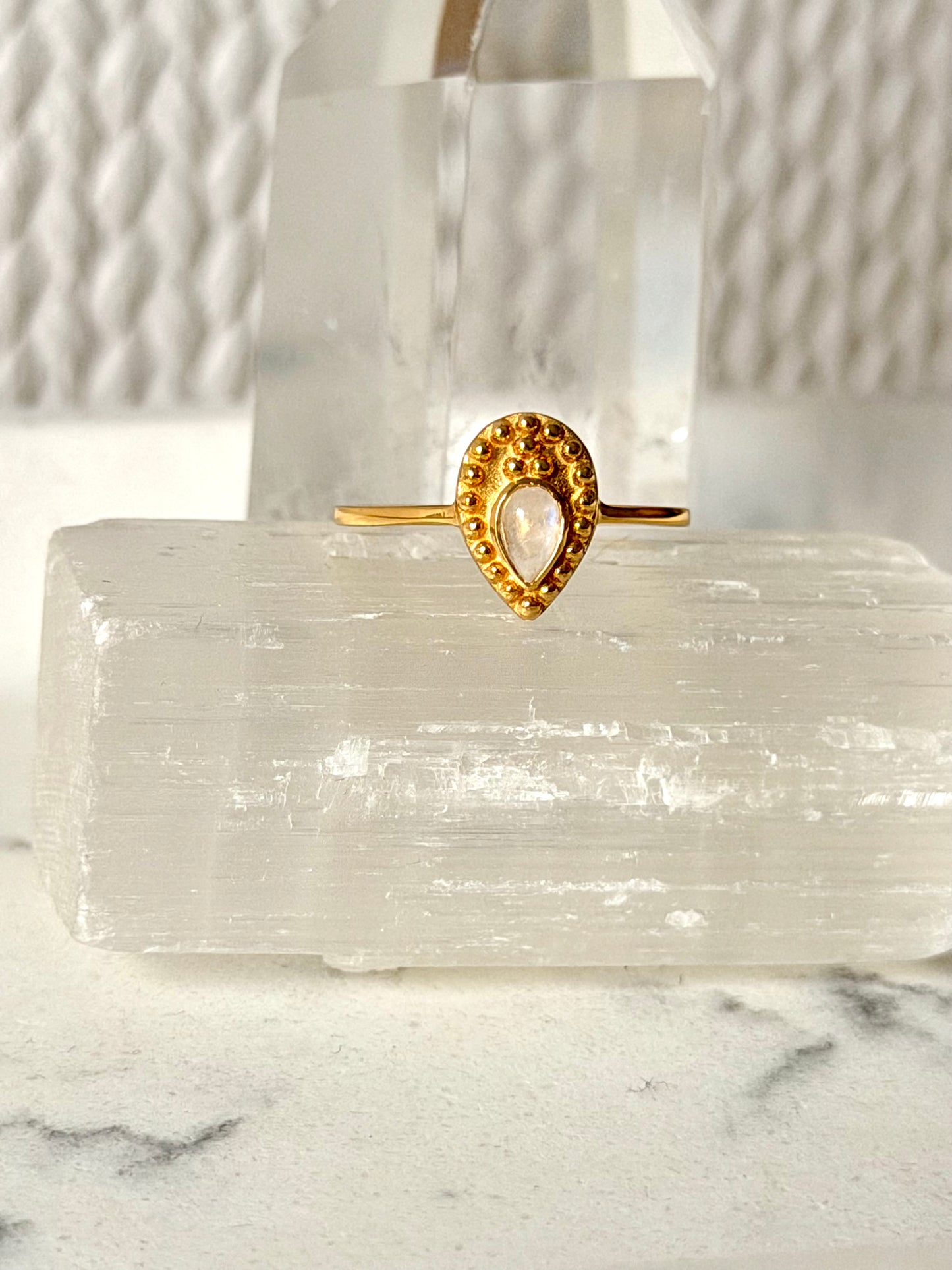 Golden Ballroom | Ring Collection