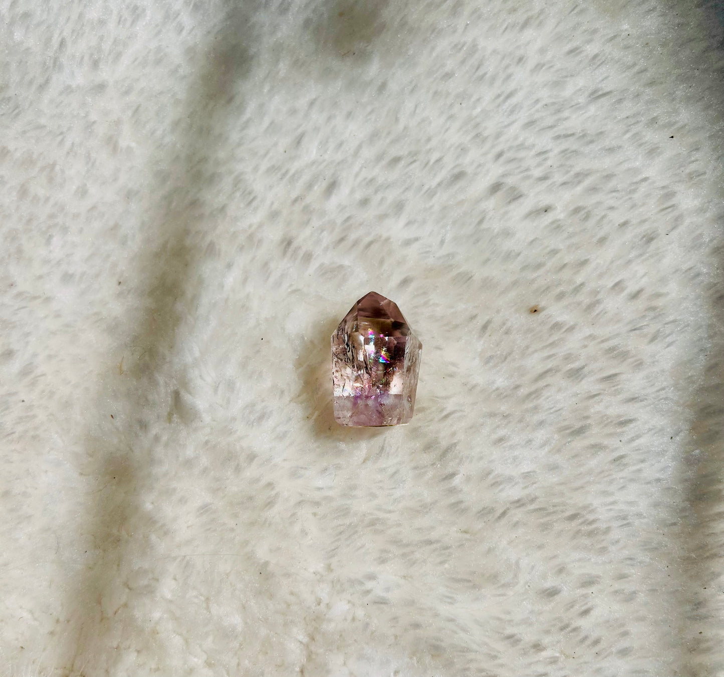Gebohrte Amethyst-Rauchquarz-Kristalle