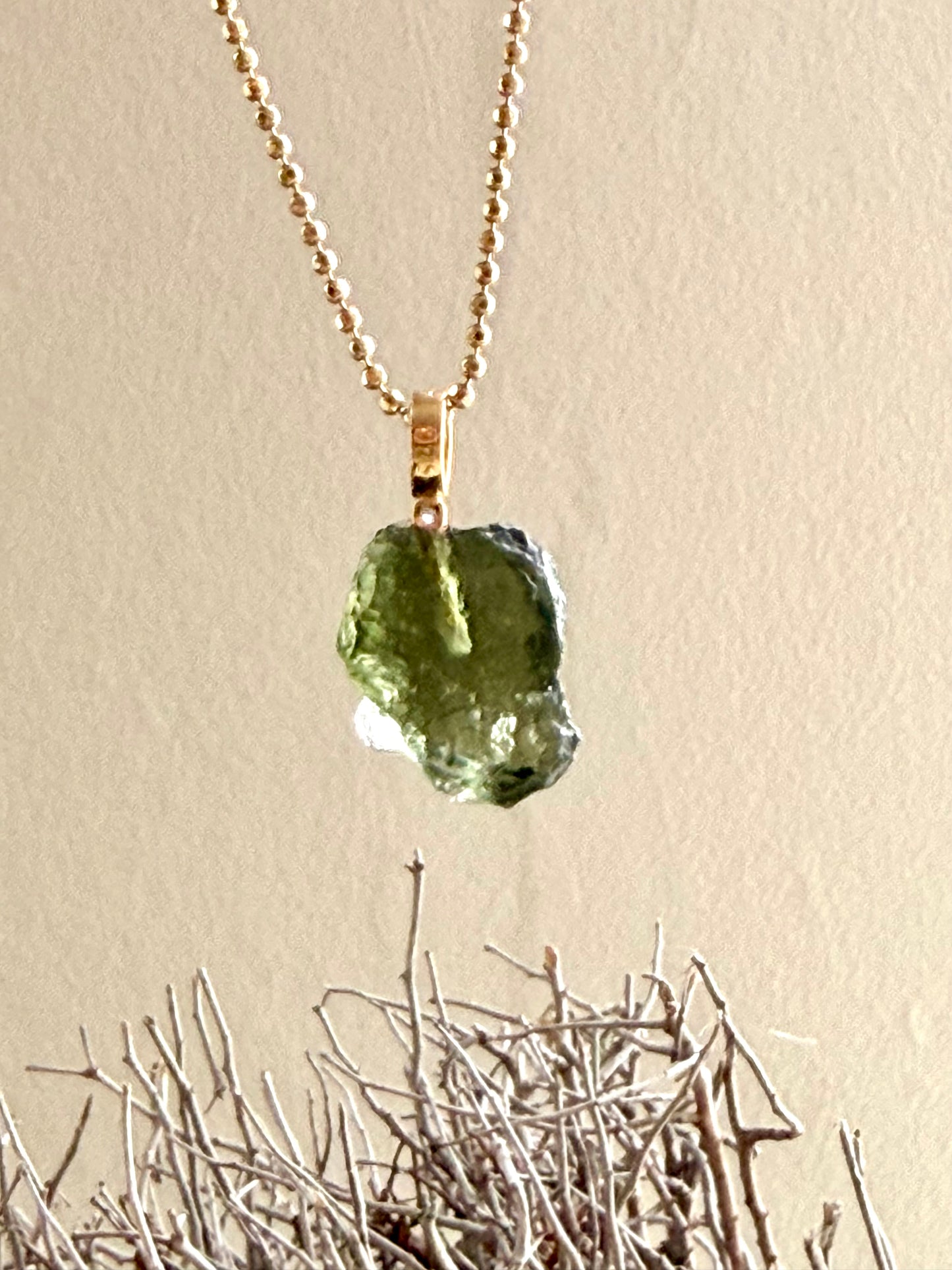 Moldavit mit Goldöse 💚