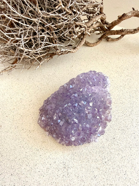 Helles Amethyst-Drusenstück