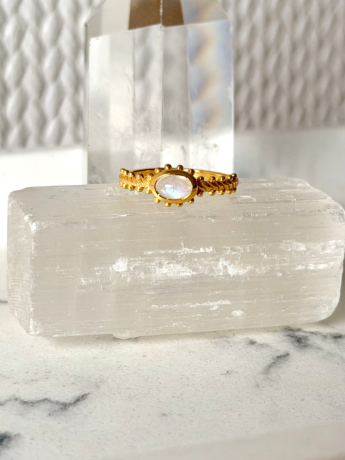 Golden Ballroom | Ring Collection