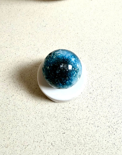 Blue Ice Crystal Kugel (Glacèrite)