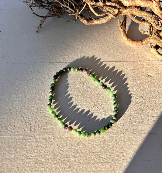 Zoist Rubin Armband