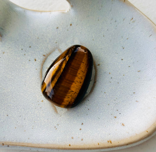 Tigerauge  Trommelstein gebohrt