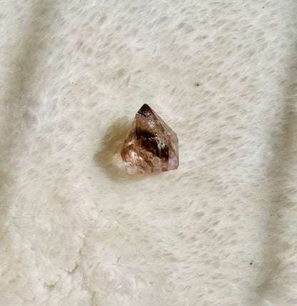 Gebohrte Amethyst-Rauchquarz-Kristalle