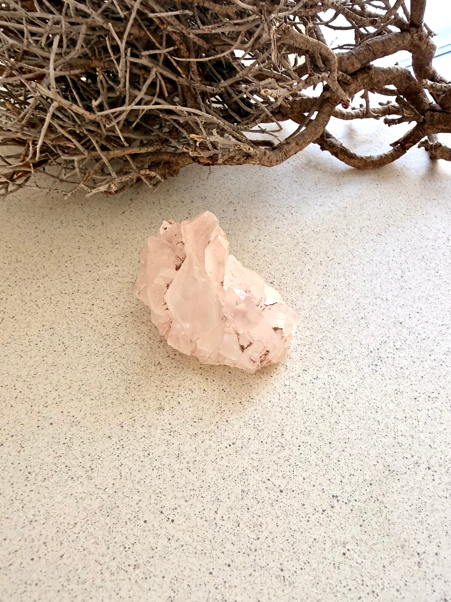 Hämatoid Quarz Cluster "Red Healer" – Maria-Magdalena-Stein für Erdung, Klarheit & Transformation