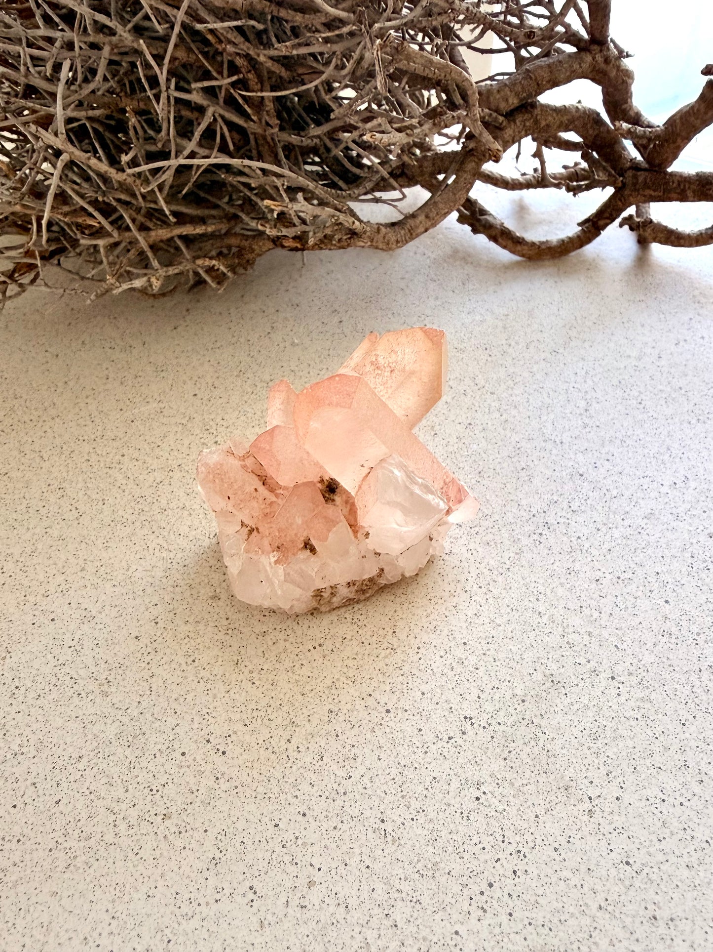 Hämatoid Quarz Cluster "Red Healer" – Maria-Magdalena-Stein für Erdung, Klarheit & Transformation