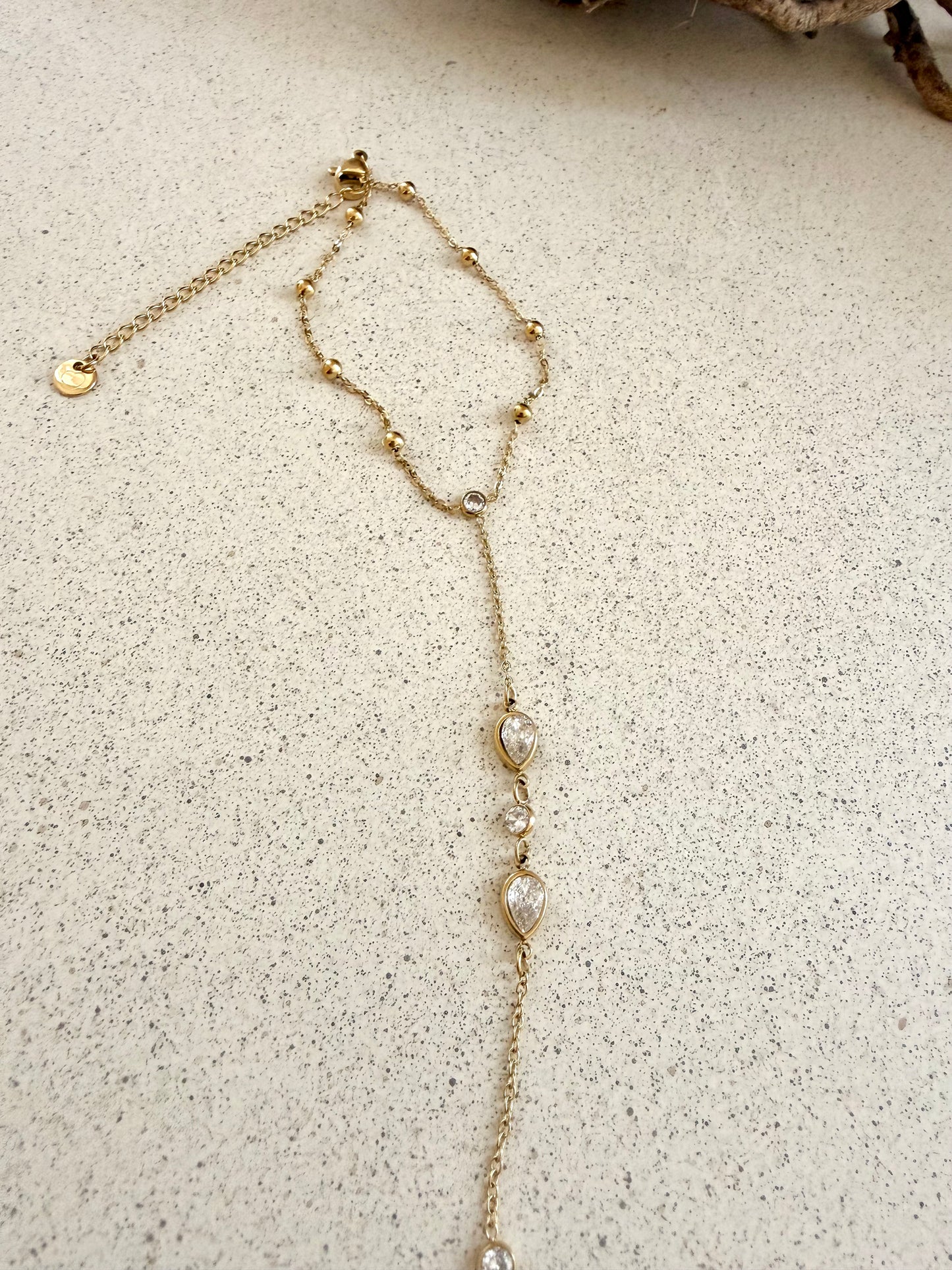 Edelstahl Handkette mit Strass 16x5 – Filigraner Handschmuck Damen, anlauffrei