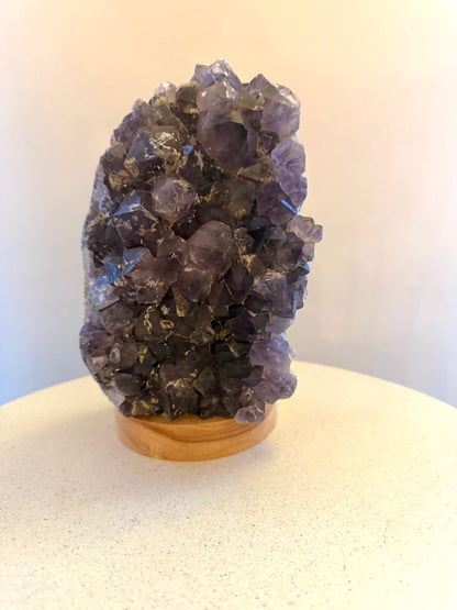 Kristalllampe aus Amethyst, Rosenquarz oder Bergkristall – natürliche Edelstein-Lampe