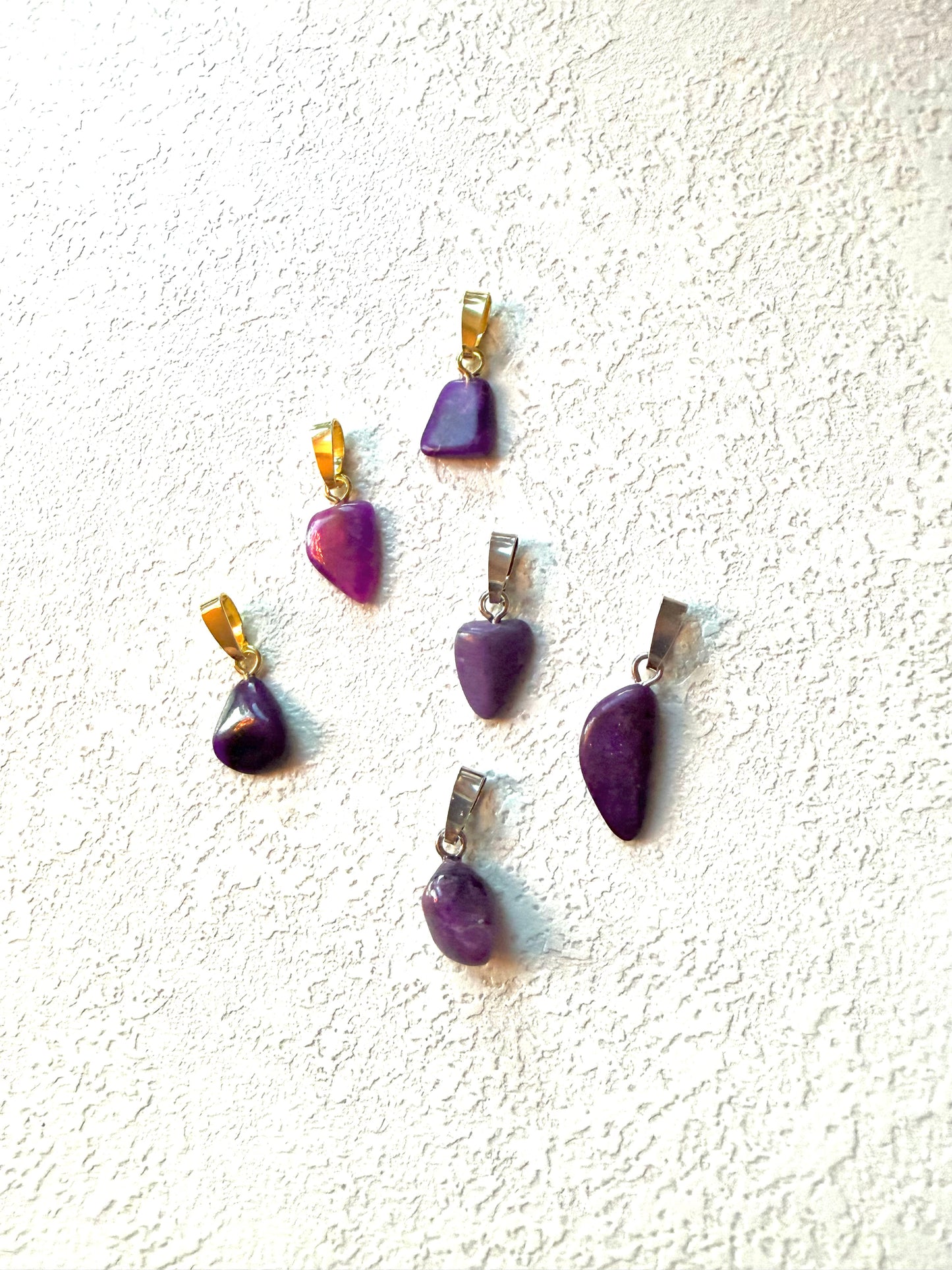 Sugilith – Anhänger