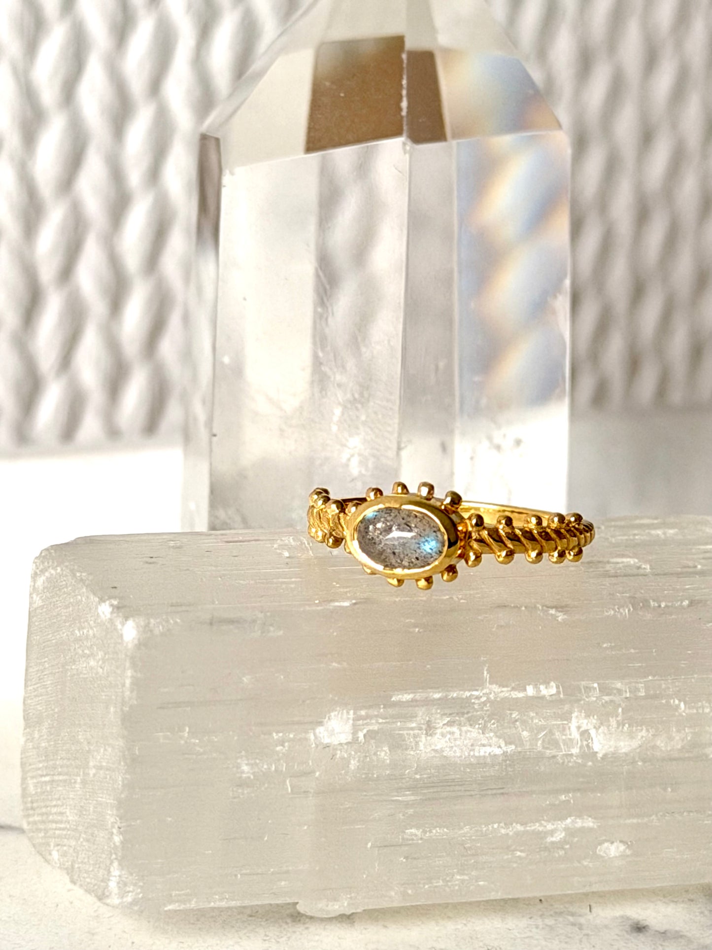 Golden Ballroom | Ring Collection