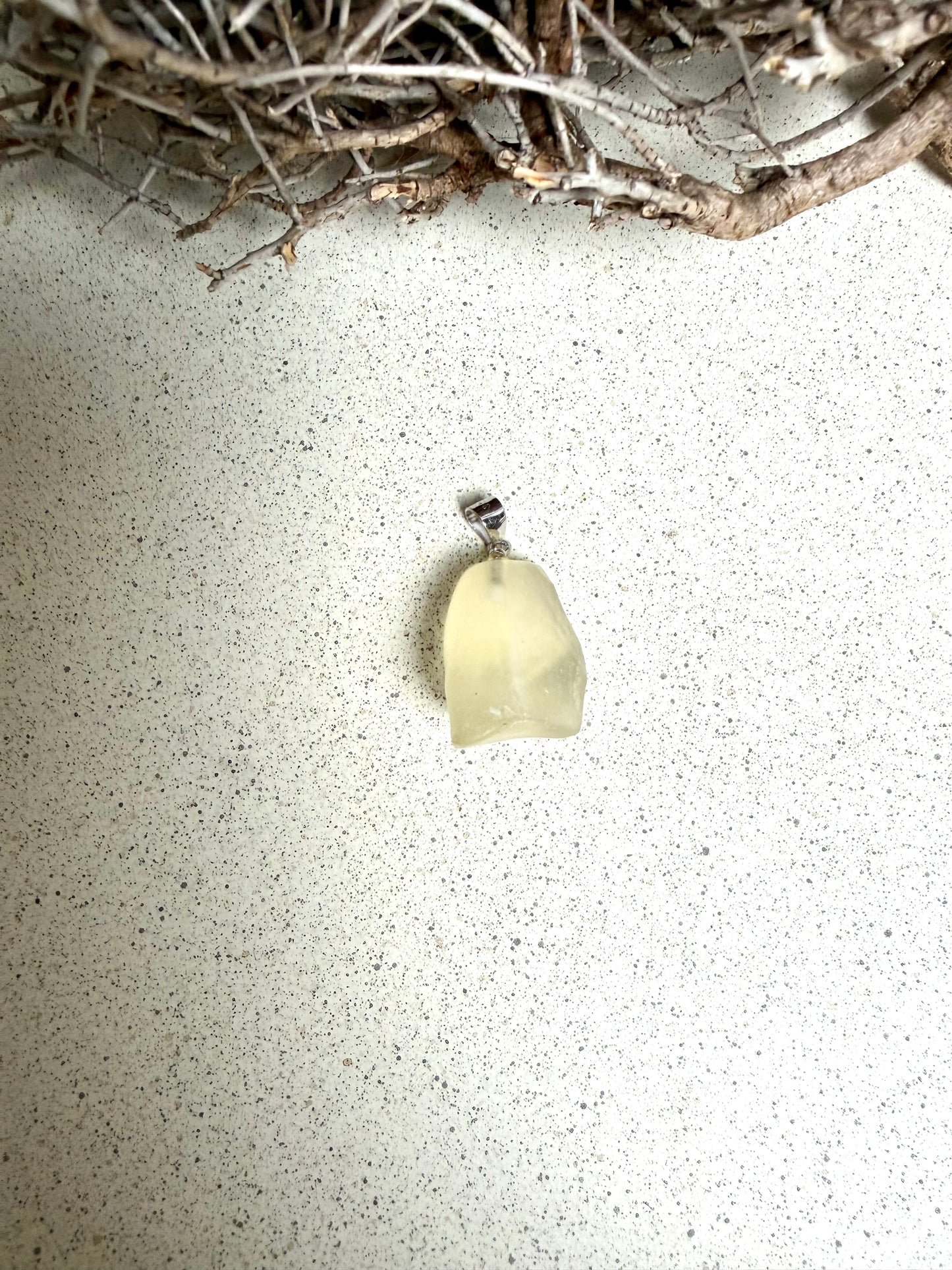 Libysches Wüstenglas · Anhänger | Einzelstücke