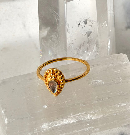 Golden Ballroom | Ring Collection