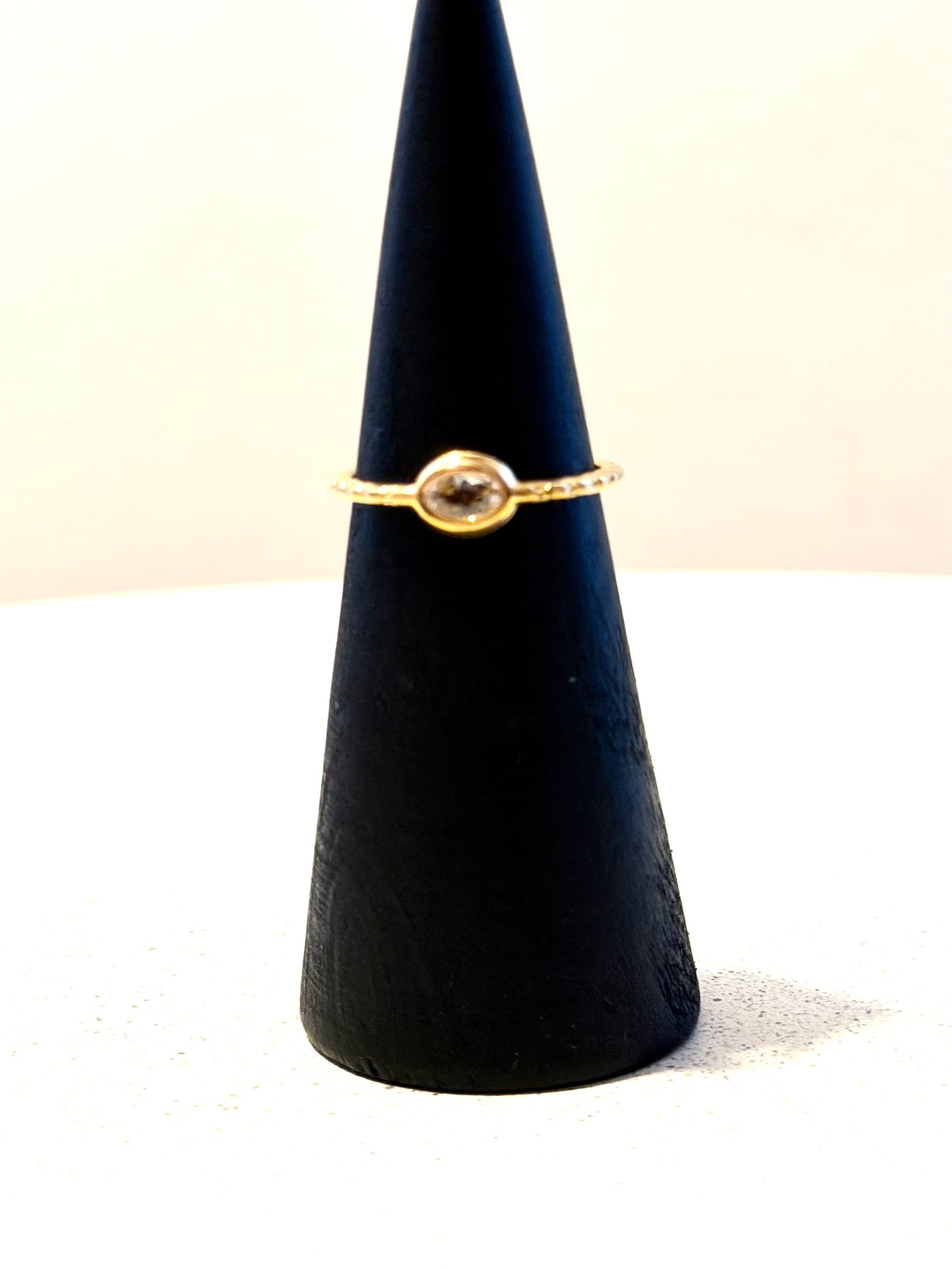 Whisper Light – Zirkonia Fine Ring · verstellbarer Edelstahlring