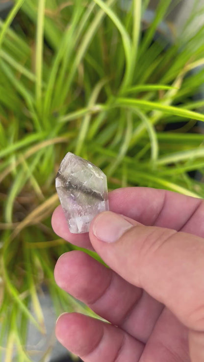 Gebohrte Amethyst-Rauchquarz-Kristalle
